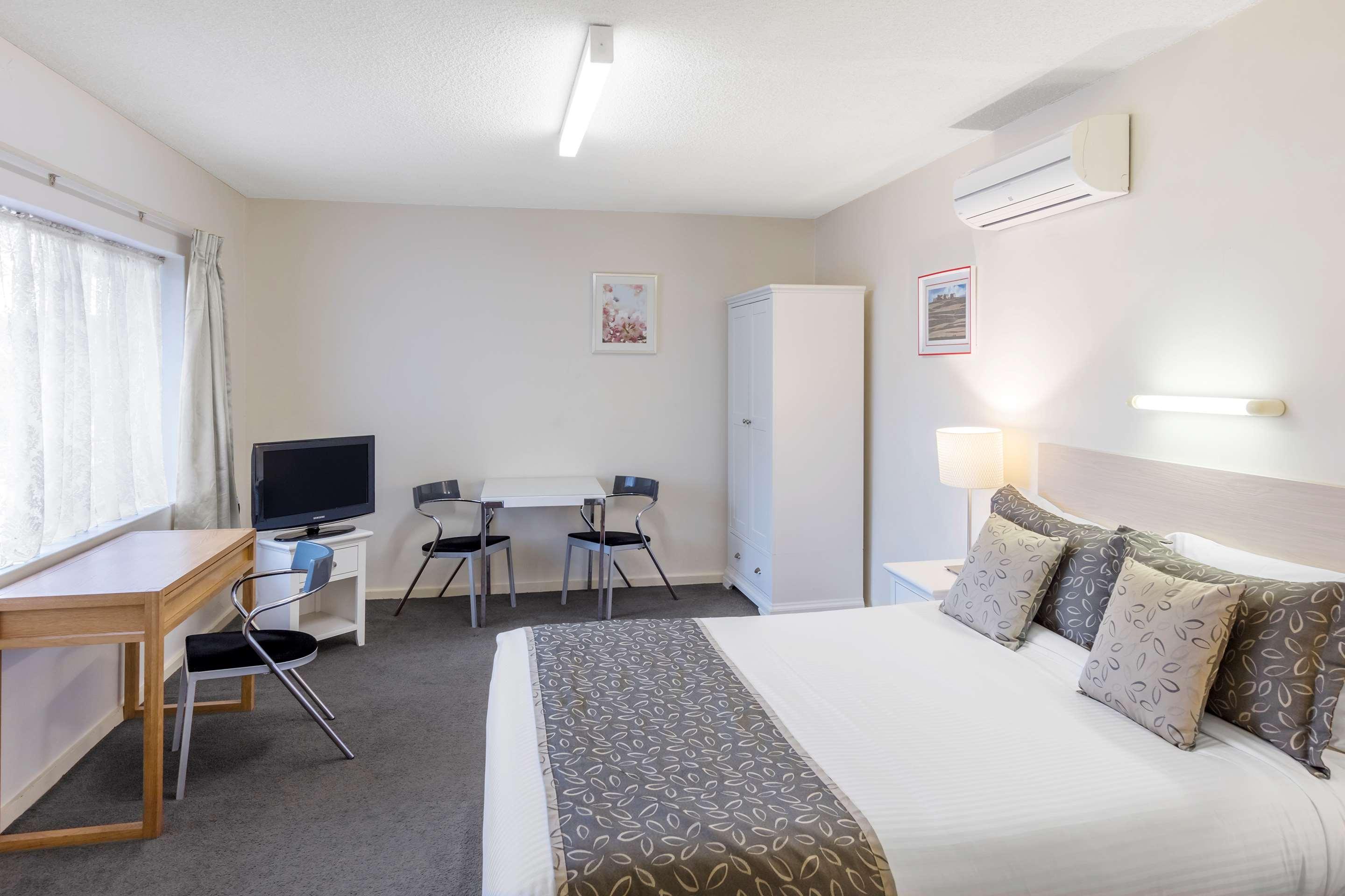 Best Western Plus Service Inn & Suites Lethbridge Eksteriør bilde