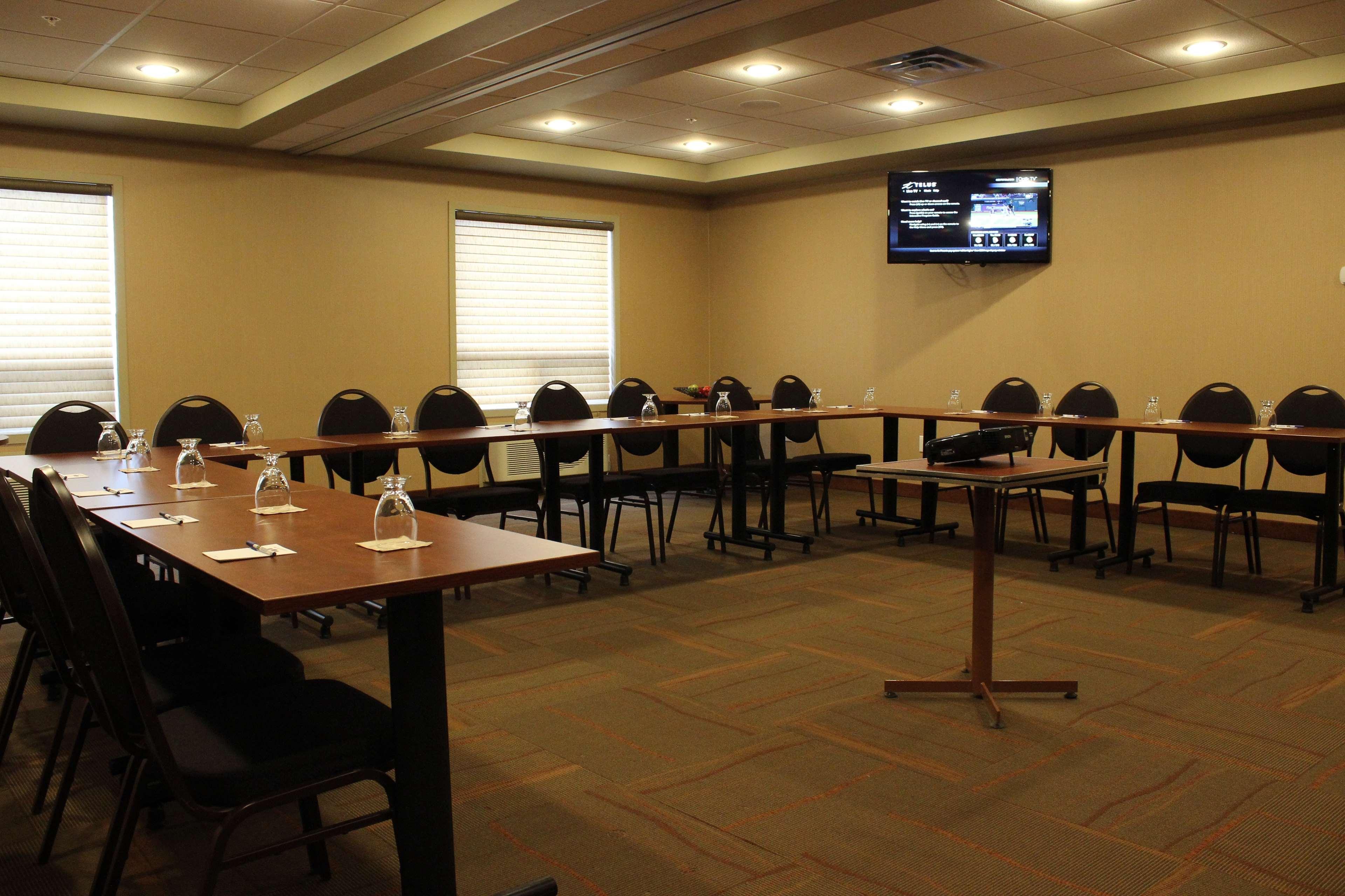 Best Western Plus Service Inn & Suites Lethbridge Eksteriør bilde