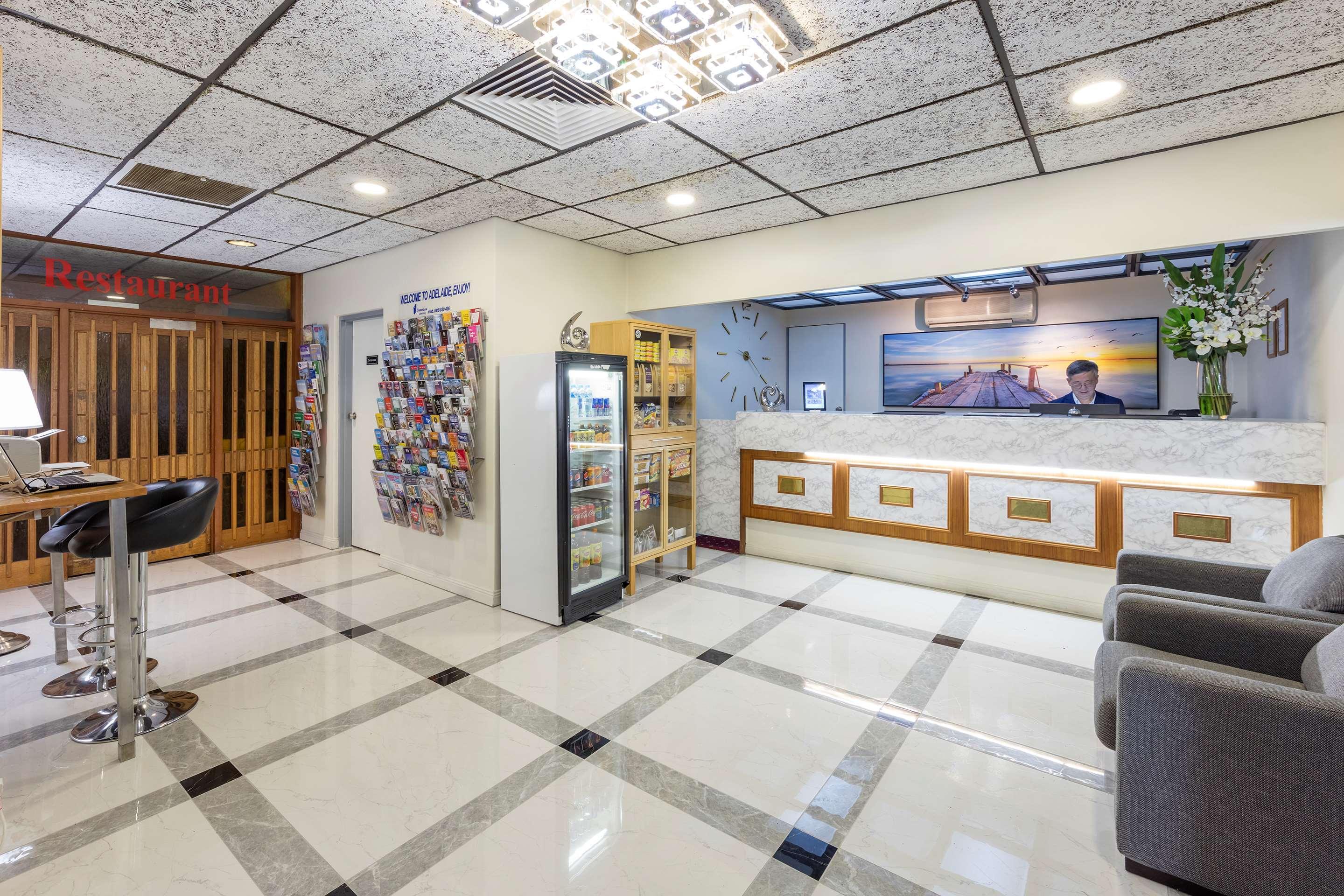 Best Western Plus Service Inn & Suites Lethbridge Eksteriør bilde