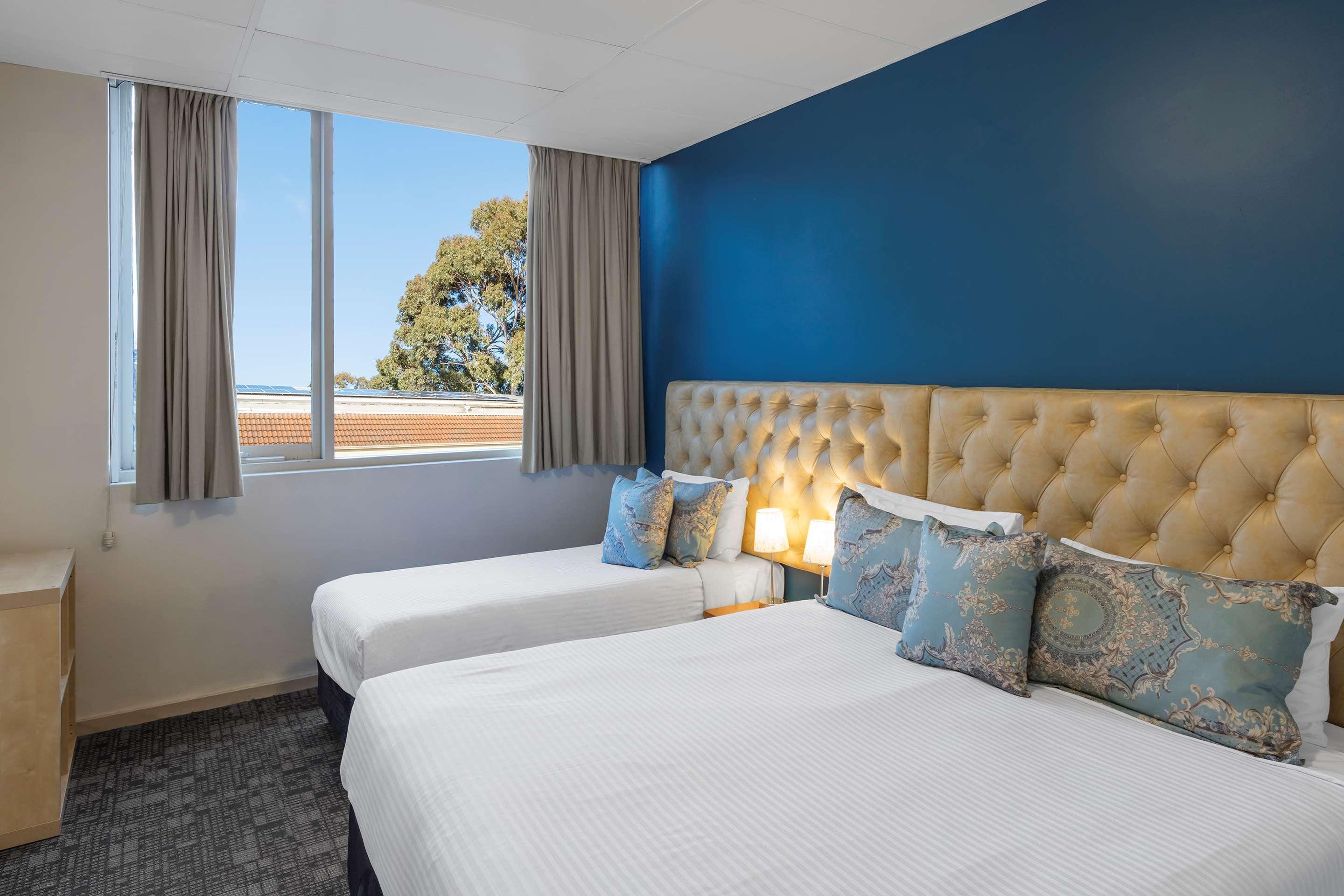 Best Western Plus Service Inn & Suites Lethbridge Eksteriør bilde