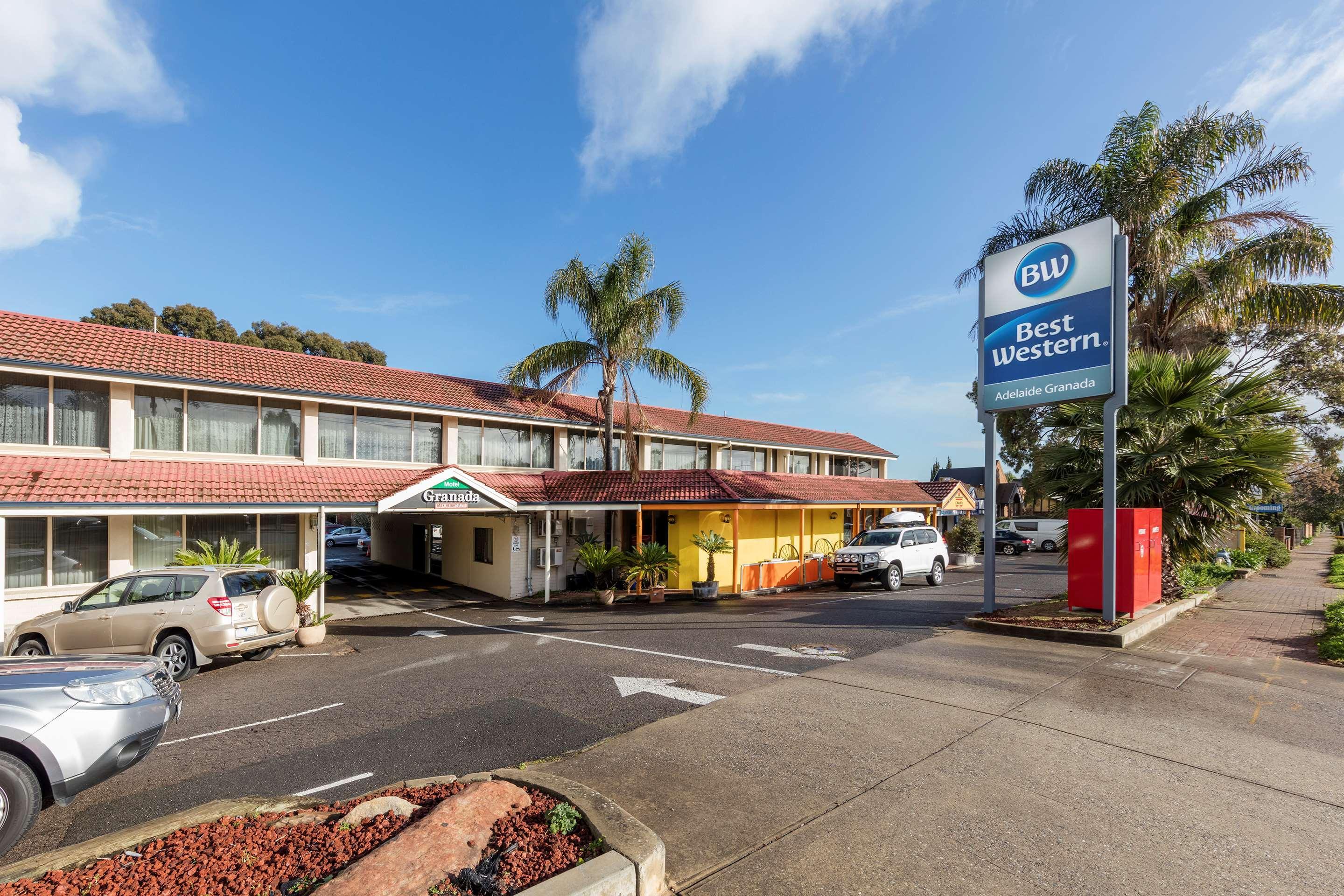 Best Western Plus Service Inn & Suites Lethbridge Eksteriør bilde