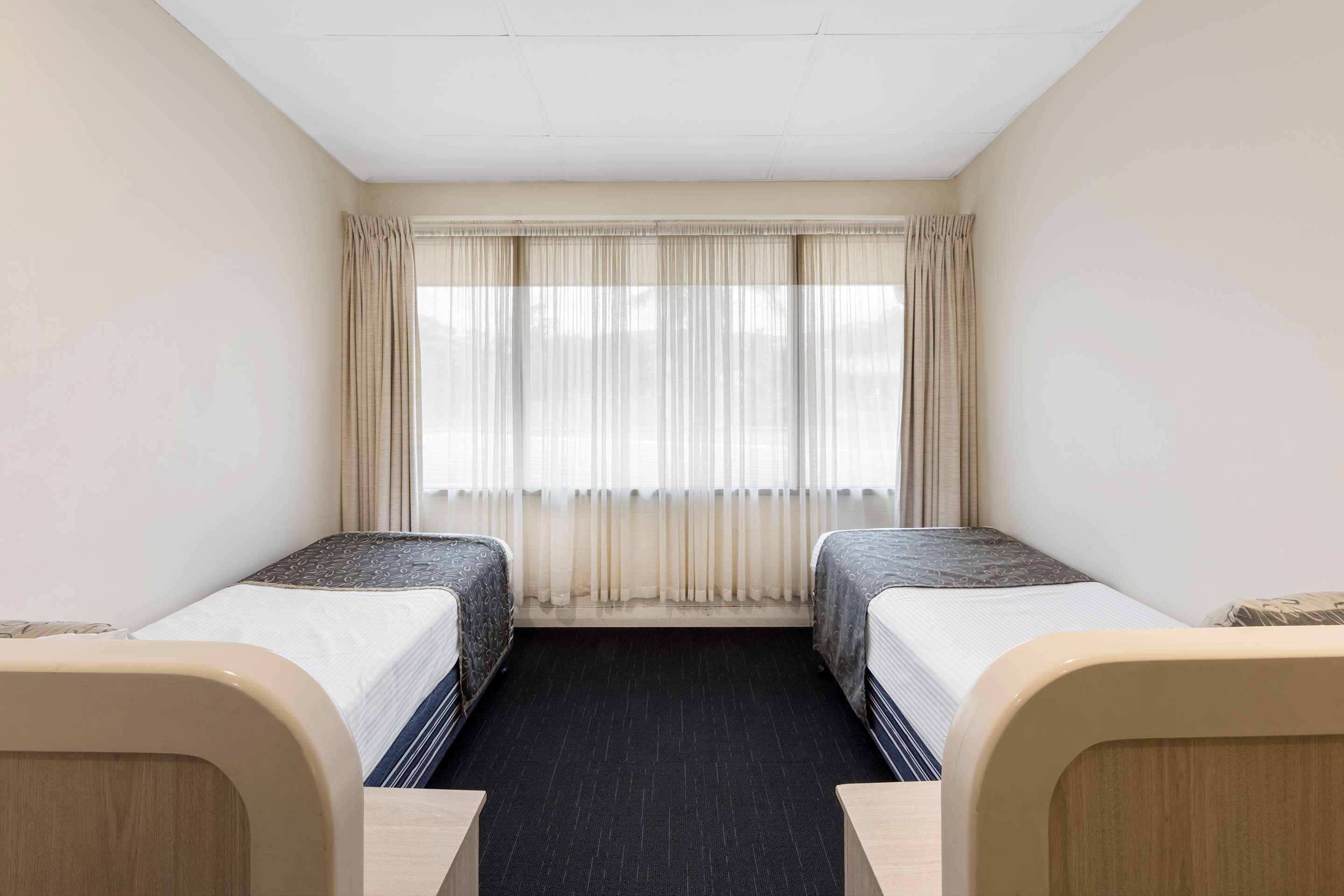 Best Western Plus Service Inn & Suites Lethbridge Eksteriør bilde