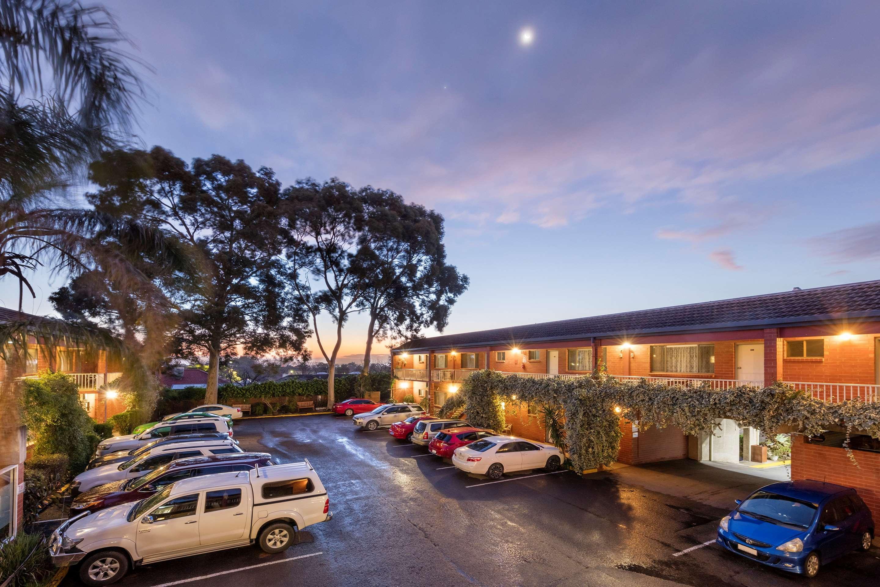 Best Western Plus Service Inn & Suites Lethbridge Eksteriør bilde