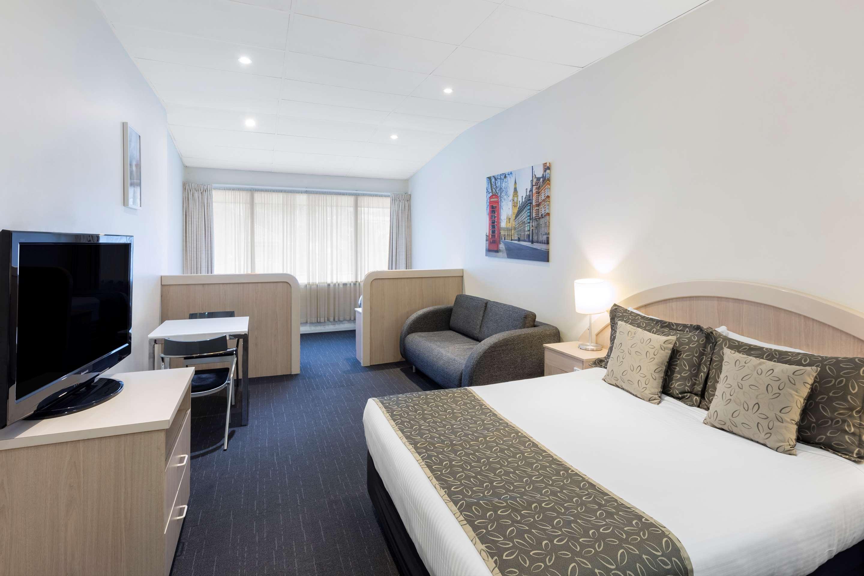 Best Western Plus Service Inn & Suites Lethbridge Eksteriør bilde