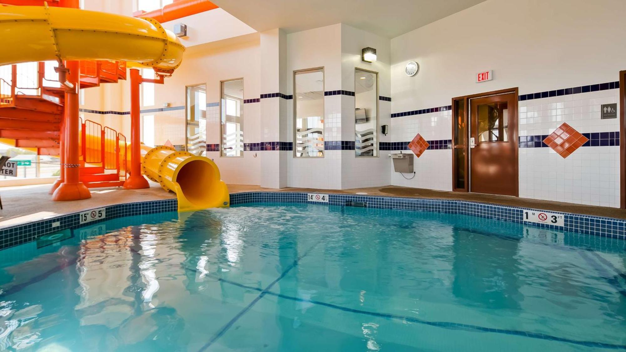 Best Western Plus Service Inn & Suites Lethbridge Eksteriør bilde