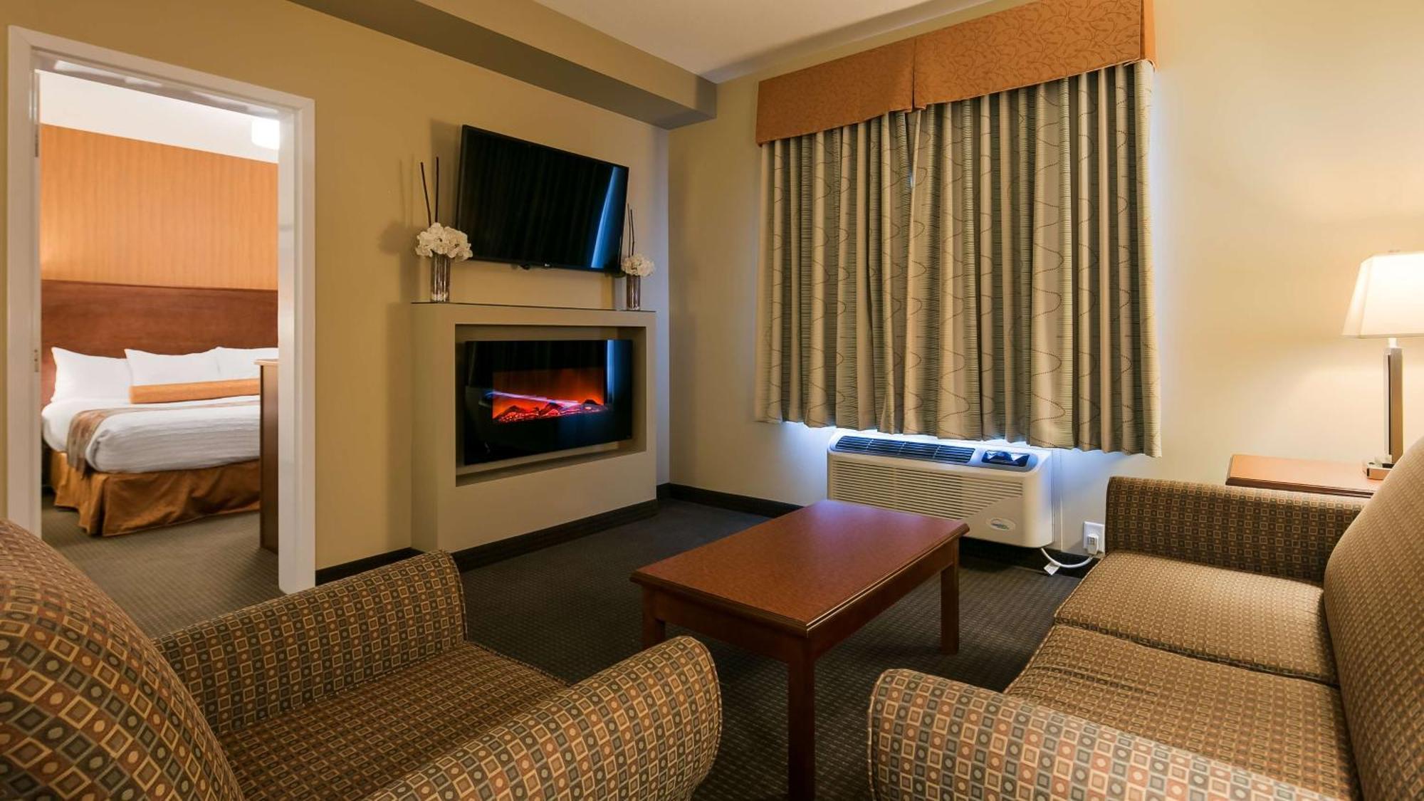 Best Western Plus Service Inn & Suites Lethbridge Eksteriør bilde